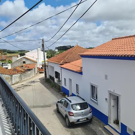 Gomes & Fortunato House Nyaraló Casais Brancos