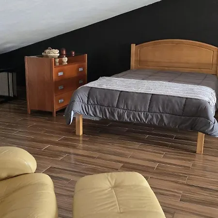 Gomes & Fortunato House * Casais Brancos